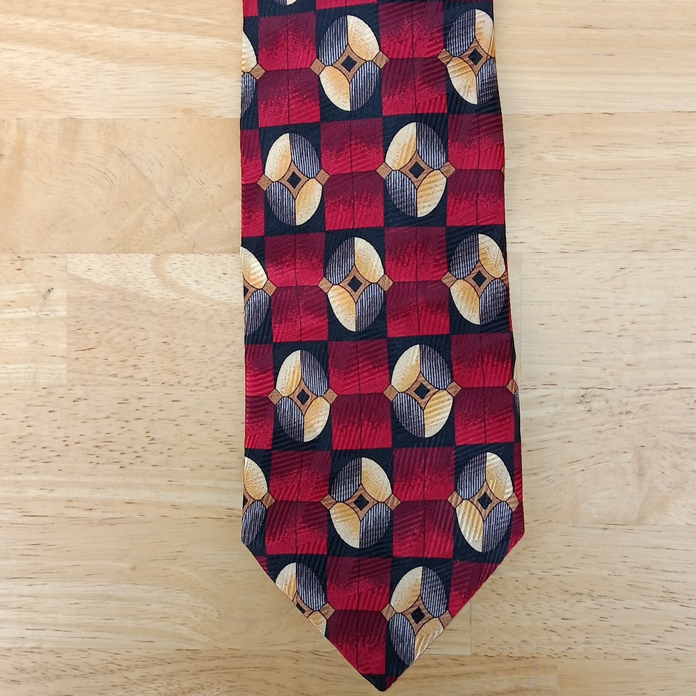 Robert Talbott Studio Red And Gold Patterned *Pri… - image 2